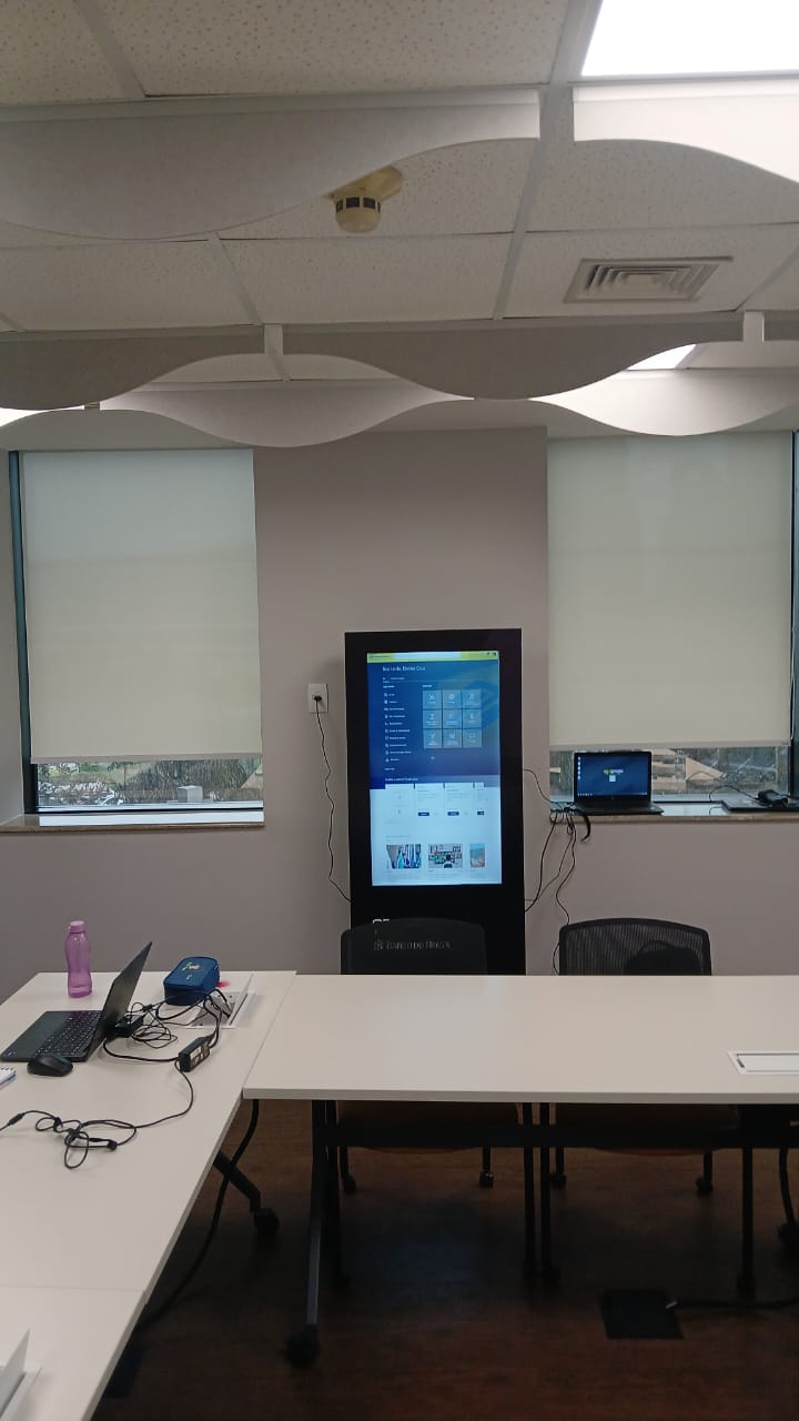 Aluguel De Totem Touch Screen EM 2026 Rio De Janeiro