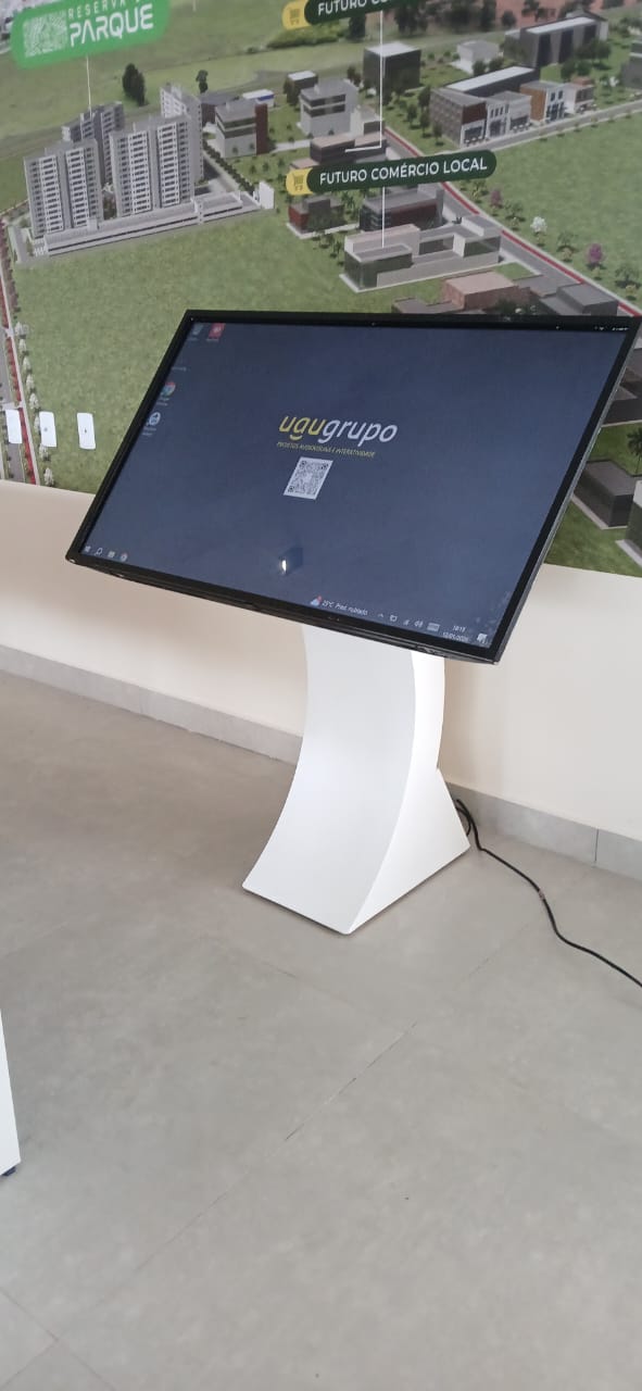 Aluguel De Totem Touch Screen EM 2026 Rio De Janeiro