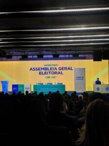 Aluguel de Totens Interativos para Feiras, Congressos e Eventos Corporativos na FISPAL TECNOLOGIA 2026 em São Bernardo do Campo SP