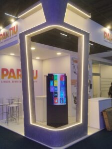 Estruturas completas para eventos empresariais com tecnologia interativa, apresentações modernas, ações promocionais e experiências digitais para convenções no Rio de Janeiro RJ